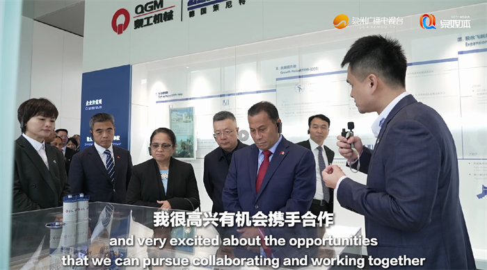 Mari bekerjasama untuk membina masa depan infrastruktur! Naib Presiden Micronesia melawat jentera QGM