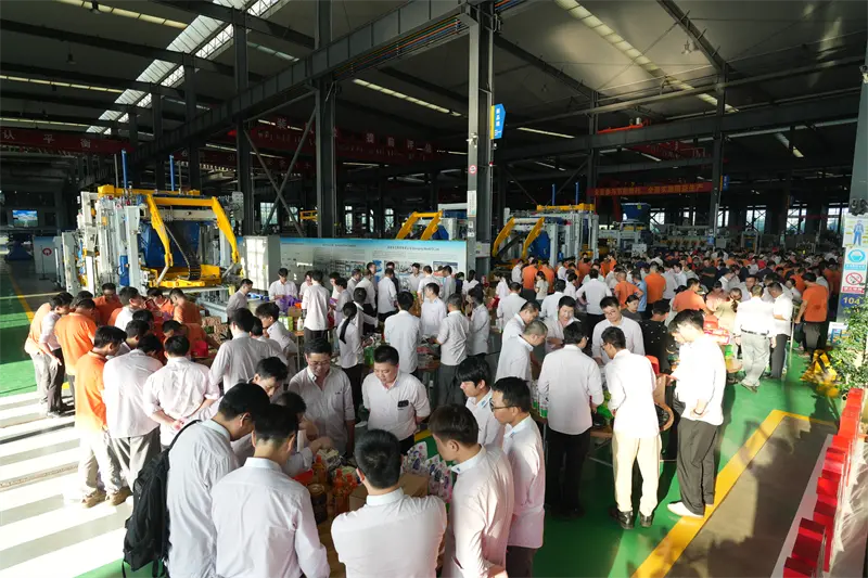 Bulan penuh membawa kegembiraan dan kegembiraan, dan 