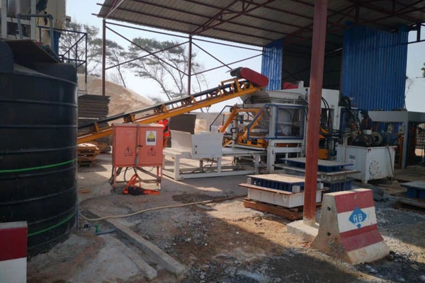 Barisan Pengeluaran Automatik QGM QT10 Untuk projek China Road and Bridge Corporation (CRBC) Dakar BRT (Bus Rapid Transit)